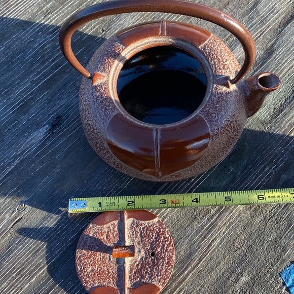 Cast Ironware Nanbu Tekki Japanese Tea kettle: Handmade one leaf / hearts EUC - Picture 11 of 12
